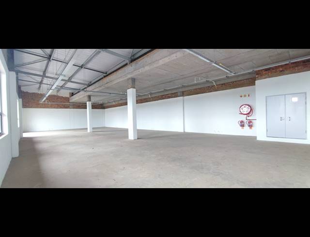 2,230M² WAREHOUSE TO LET IN HIGHVELD